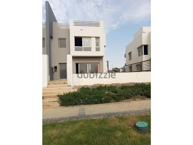 Twin house for sale With Down Payment and Installments Prime Location Hydepark New Cairo 2
