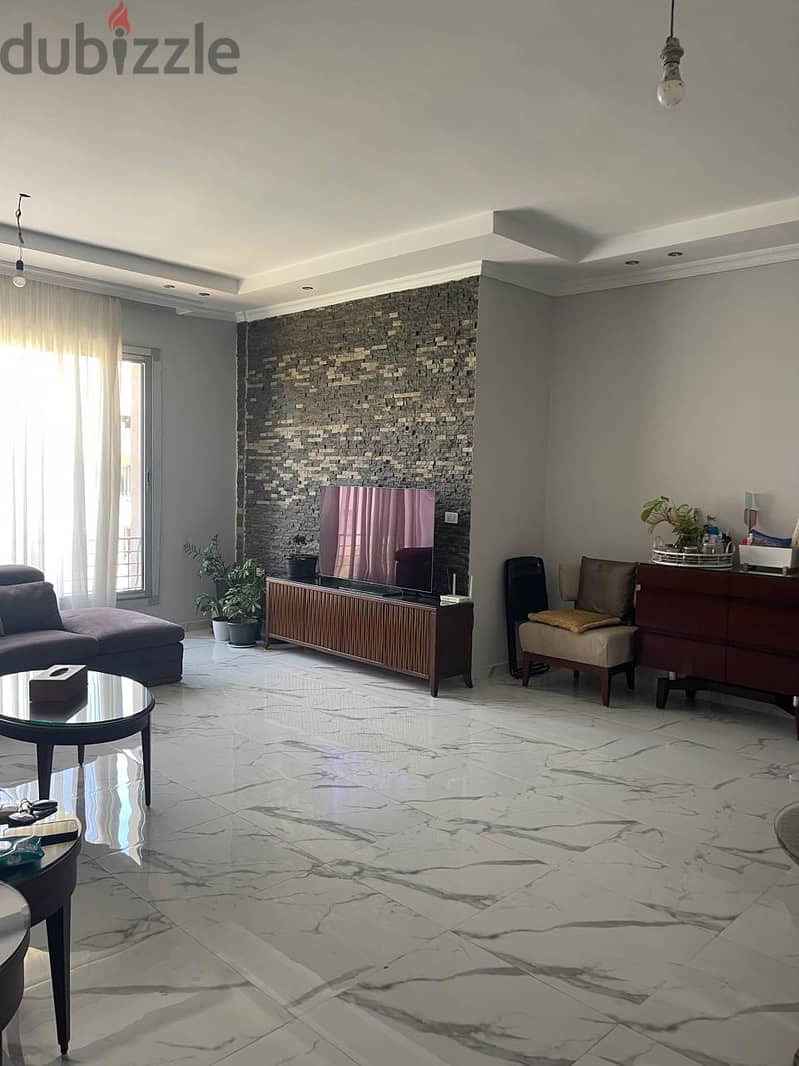 For rent fully finished apartment with kitchen in VGK New Cairo - فيلدج جاردنز قطاميه التجمع الخامس 4