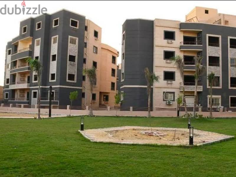 3-bedroom apartment with a landscape view, immediate receipt, with a special cash discount, in the heart of the settlement, with a 10% down payment 1