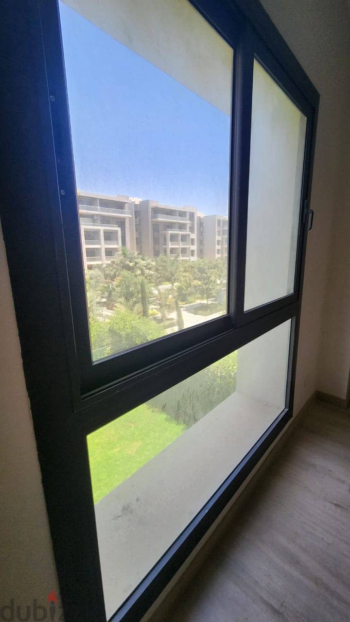 For rent fully finished apartment 175m garden and lagoon view in The  Address East New Cairo - ذا ادريس ايست التجمع الخامس 9