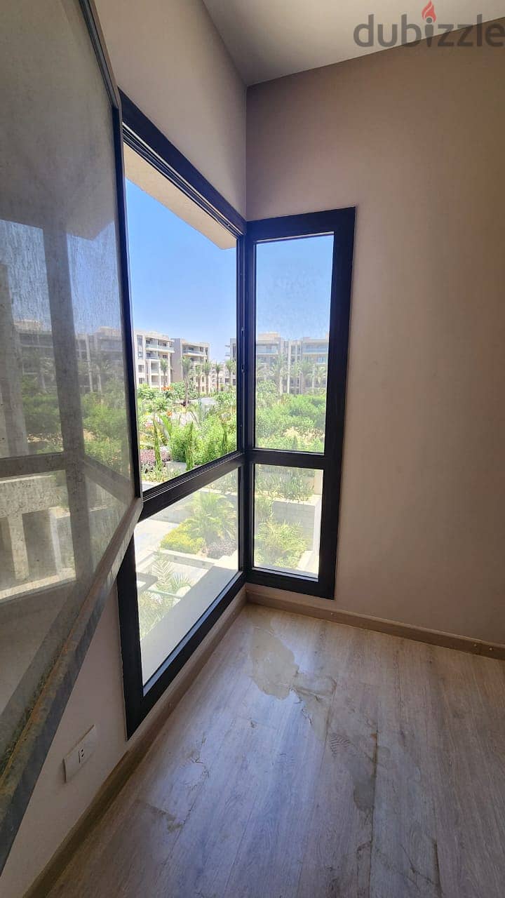 For rent fully finished apartment 175m garden and lagoon view in The  Address East New Cairo - ذا ادريس ايست التجمع الخامس 10