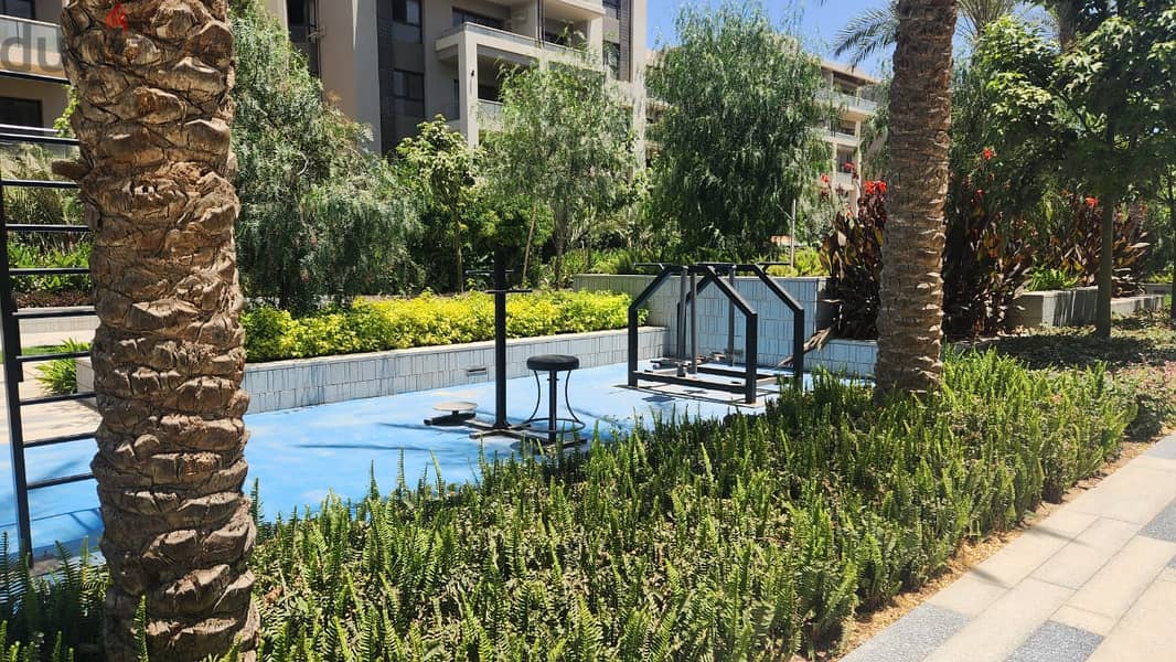 For rent fully finished apartment 175m garden and lagoon view in The  Address East New Cairo - ذا ادريس ايست التجمع الخامس 34