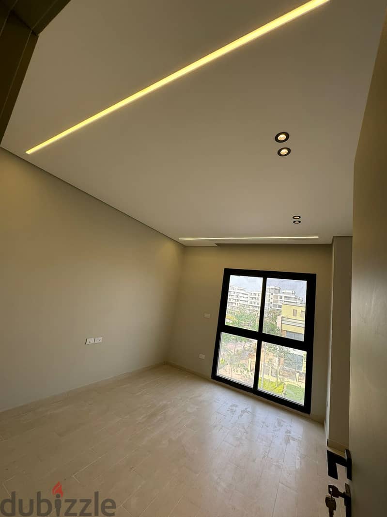 Apartment 180m for rent fully finished with AC`S and kitchen in Sky Condos Villette New Cairo - سكاس كوندوز فيليت التجمع الخامس 10