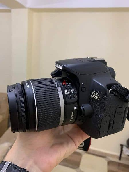 كاميرا canon 650d 
flh tt560 with trigger 
lens 18_55 mm stm 4