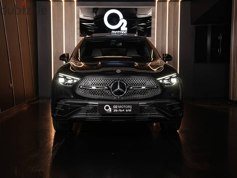 Mercedes-Benz GLC 300 Coupe 2024 ( AMG ) 1