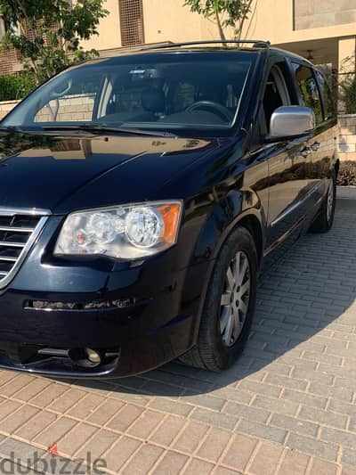 Chrysler Town and Country 2010