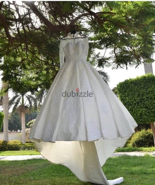 فستان زفاف ابيض ملكي للمحجبات و غير المحجبات استخدام مرة واحدة فقط 1