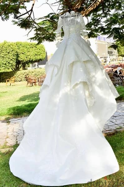 فستان زفاف ابيض ملكي للمحجبات و غير المحجبات استخدام مرة واحدة فقط 2