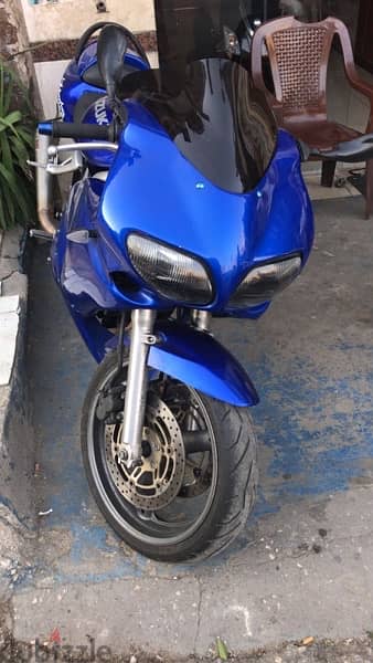 سوزوكي SV 650