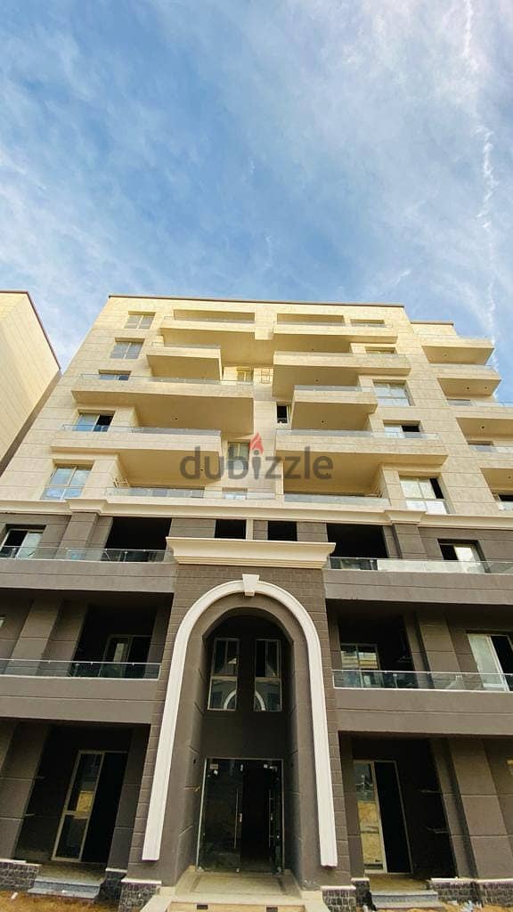 Apartment for sale, fully finished, in De Joya Sheikh Zayed, in front of Sphinx Airport, at a snapshot price شقة للبيع مشطبة بالكامل في كمبوند ديجويا 3