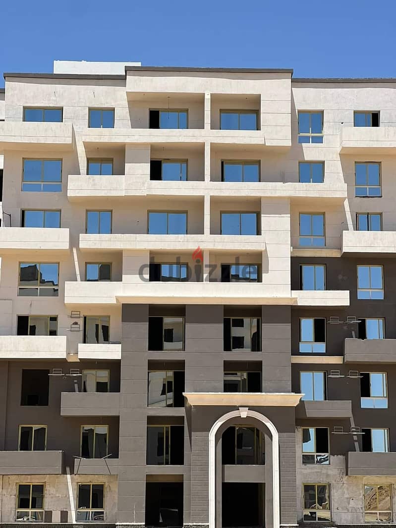 Apartment for sale, fully finished, in De Joya Sheikh Zayed, in front of Sphinx Airport, at a snapshot price شقة للبيع مشطبة بالكامل في كمبوند ديجويا 5