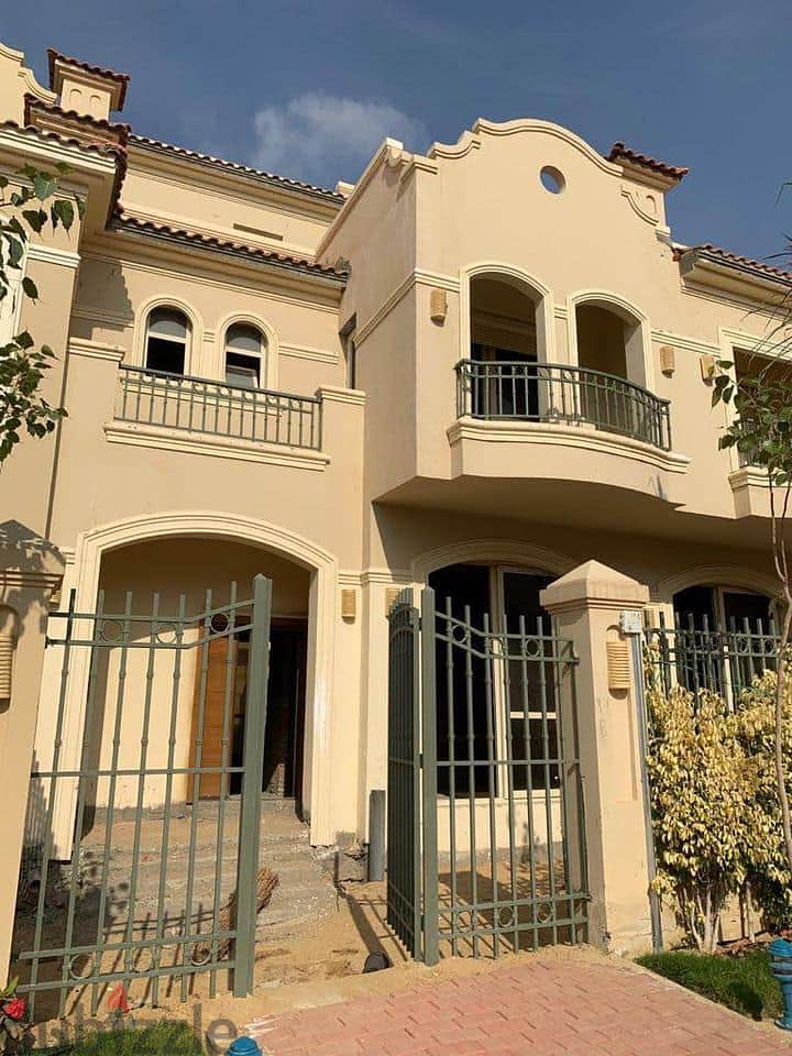 Townhouse Corner for sale at a snapshot price ready for inspection in La Vista City New Cairo,5 months delivery تاون هاوس   لافيستا سيتى 7
