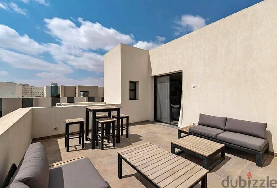 بدون مقدم فيلا 240م للبيع  في ارقي كمبوند الشروق البروج villa finishied for sale in the most luxurious compound in Shorouk Al Burouj 2