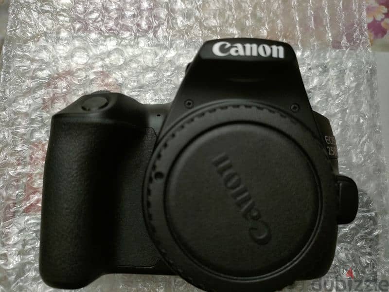 Canon 250D like new  -  كانون كالجديدة 1