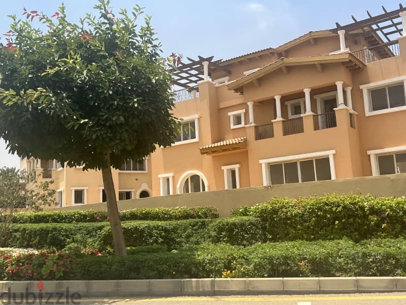 Twin house 300m with amazing location  double view landscape  in compound  hyde park new cairo 3
