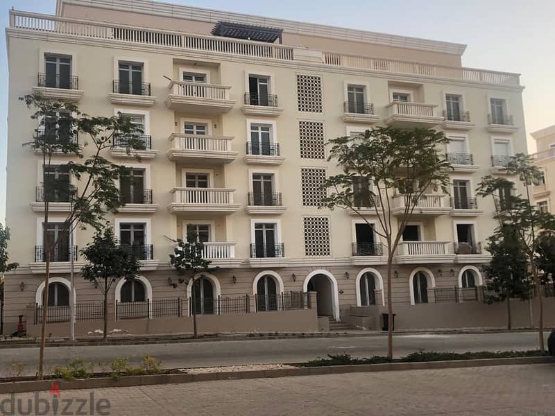 The lowest down payment and installments  for an Apartment 145m view landscape in hyde park new cairo 4