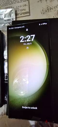 Samsung S23 Ultra as new with box and 2 cases