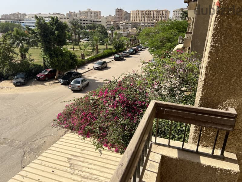 New luxury apartment in front of Wadi degla club 1