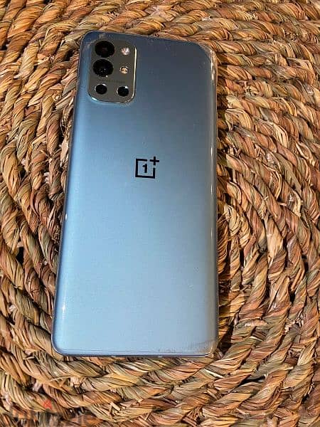 OnePlus 9R - 8 Ram 256gb - excellent condition 1