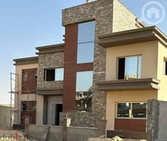 Villa for sale in a very special location, a phase of villas only in Taj City in Noble, at the best price in the market and the best payment plan.