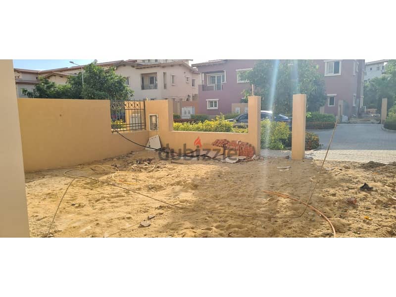 Classic Townhouse 215m For Sale view Landscape With Land Area 186m With The Lowest Down payment In Hyde Park Resident Compound In Fifth Settlement 7