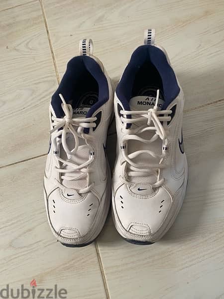 An original nike air monarch shoes coming from USA size 42 or 43 3