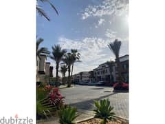 villa town for sale middle in azzar compound new cairo