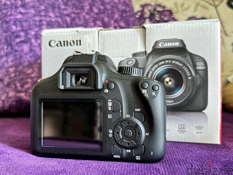 NEW Canon EOS 4000D 1