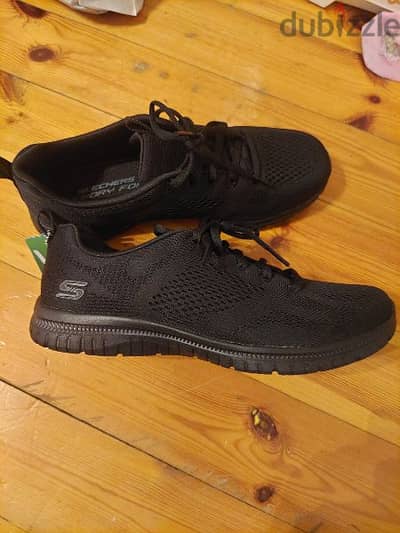 skechers from USA   38.5 مقاس