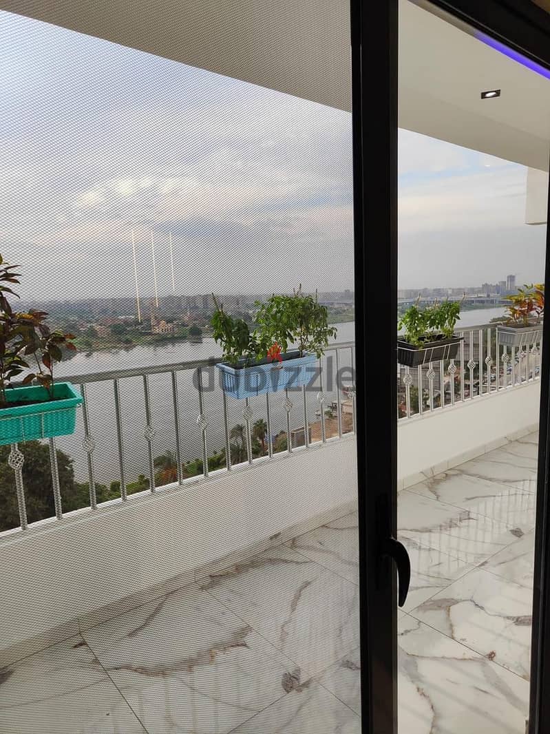 شقة فندقية متشطبة للبيع بالفرش والاجهزة والتكييفات استلام فوري علي النيل مباشر تحت ادارة فندق عالمي / Apartment Furnished For Sale Direct Nile View 4