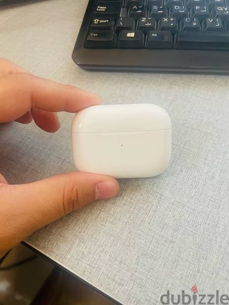 Apple Airpods pro 2 generation (Case Only) 0