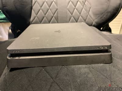 PS4 slim 500GB used