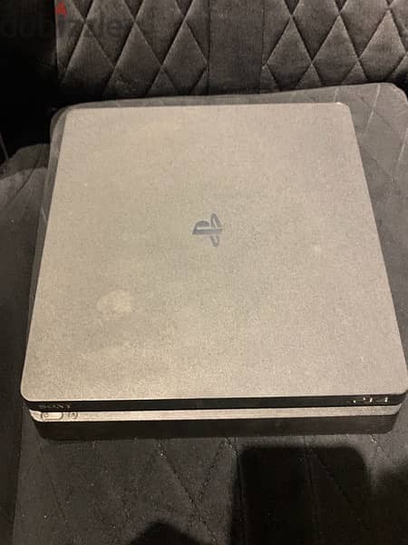 PS4 slim 500GB used 1