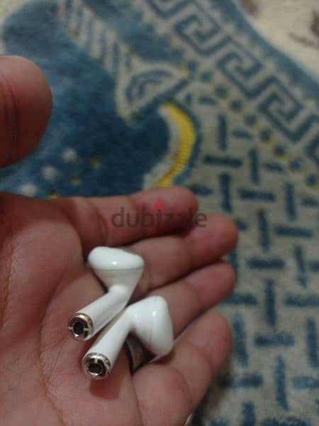 second generation airpods 4