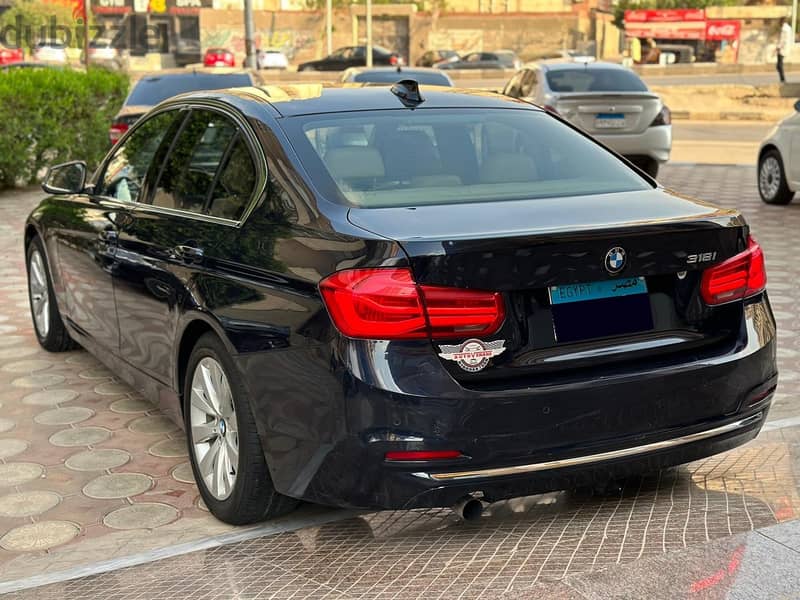 BMW 318i 2017 Luxury - بي ام 318 لاكشري 4