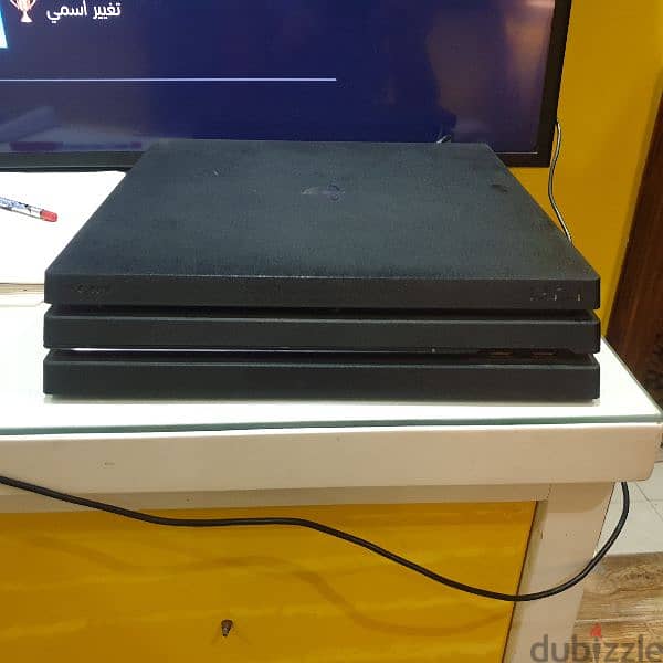 ps4 pro,1tb 2