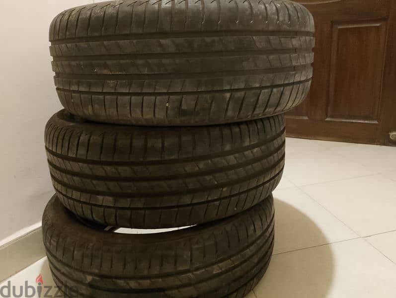 bridgestone tiers 18/225/45 للبيع كاوتش انتاج ٢٠٢٢ 1