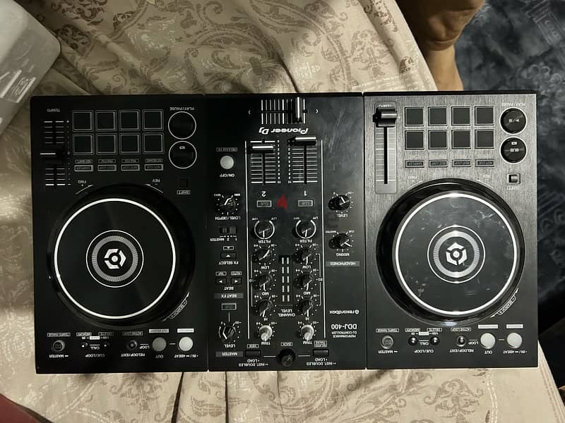 Pioneer DJ DDJ-400 Portable 2-Channel rekordbox DJ Controller 3
