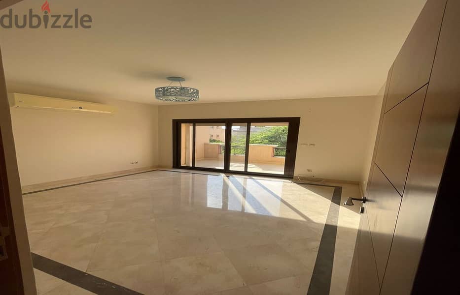 for rent Twin house 320 m in mivida 12