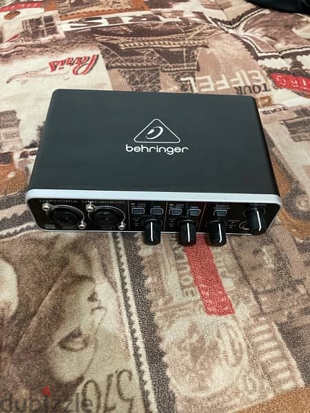 behringer audio interface U-phoria UMC202 1