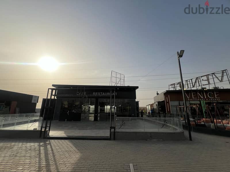 Retail For Rent In Sheikh Zayed 410m 2