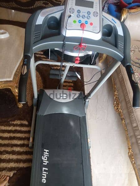 Motorized Treadmill and vibrating device مشاية كهربية مع جهاز هزاز 1