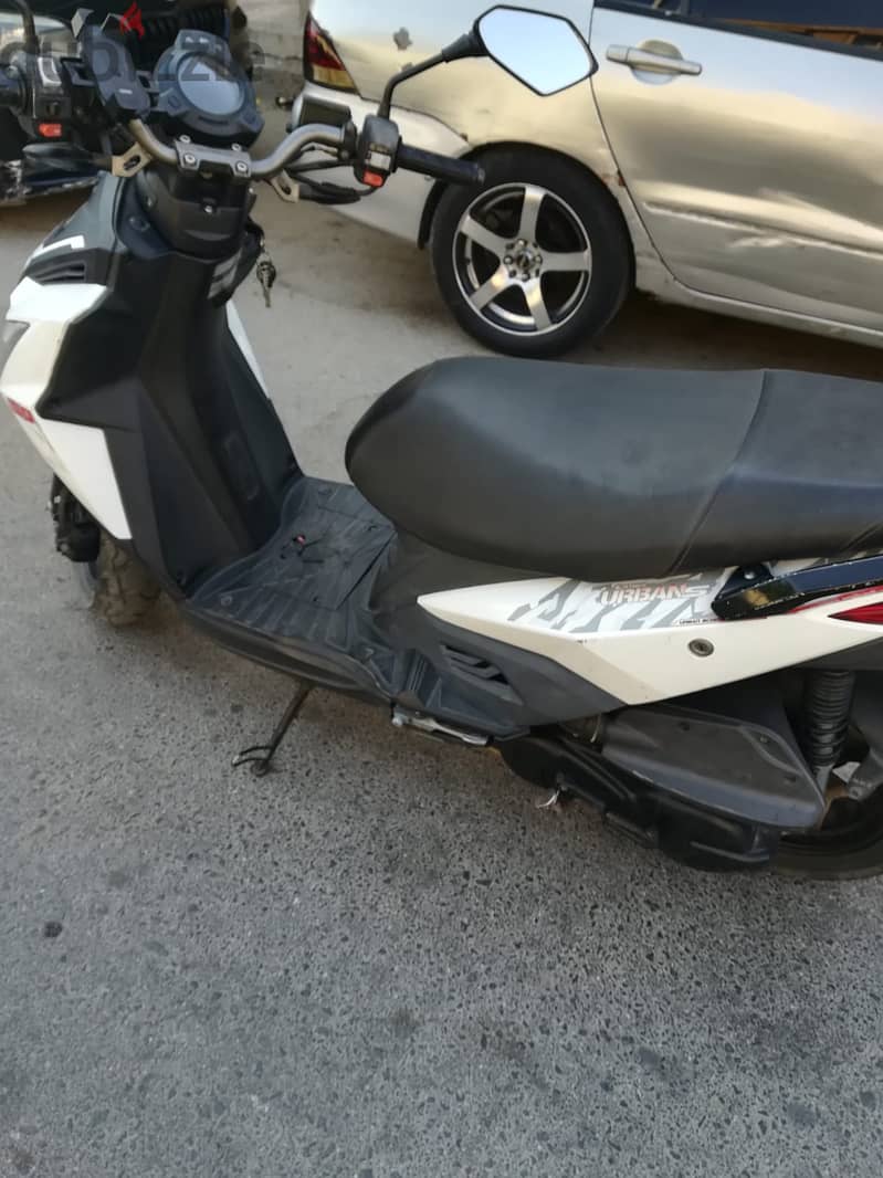 سكوتر kymco urban s 2021 1