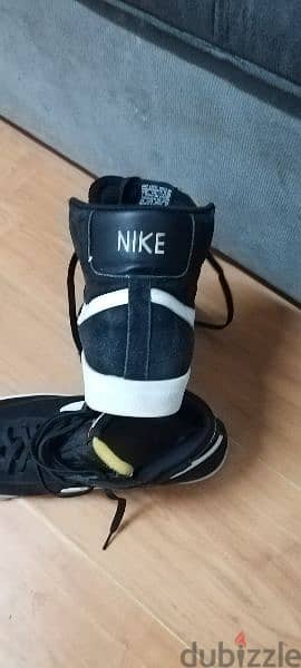 NIKE SHOE 2