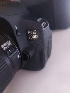 كاميرا كانونEOS 700