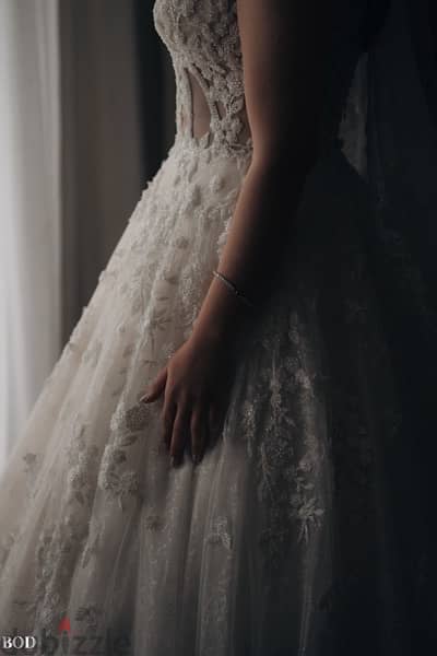 wedding gown 0