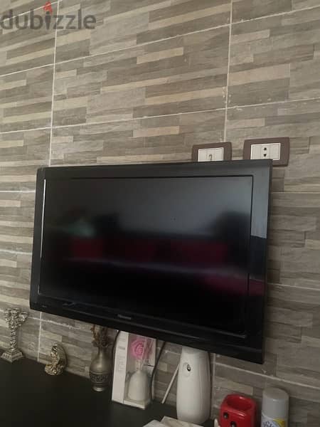 Hisense Television 32” inch 3