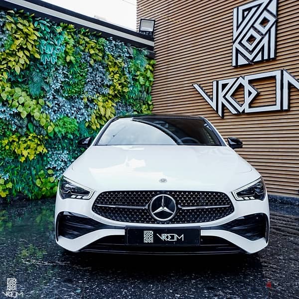 Mercedes-Benz CLA 200 Fully loaded 2024 1