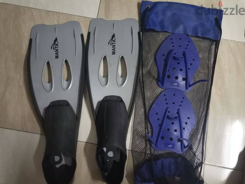Manta Fins and dolphin paddles 1