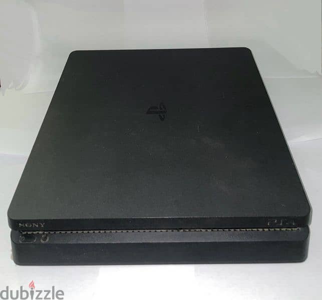 PlayStation 4 slim 1tb كسر زيرو معاه دراعين اوريجينال و ستاند 0